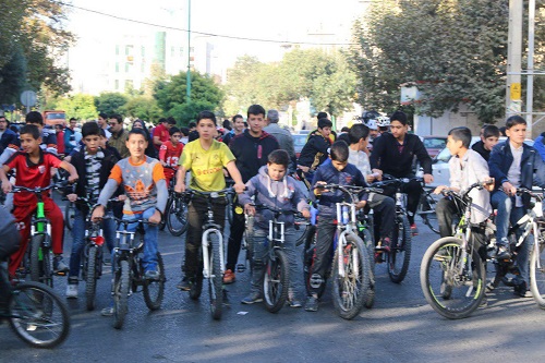 همایش بزرگ دوچرخه سواری در شهریار برگزار شد .