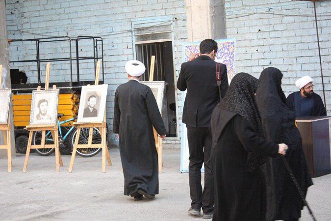 برپائی نمایشگاه نقاشی تصویر شهداء در مصلی امام خمینی (ره) شهریار