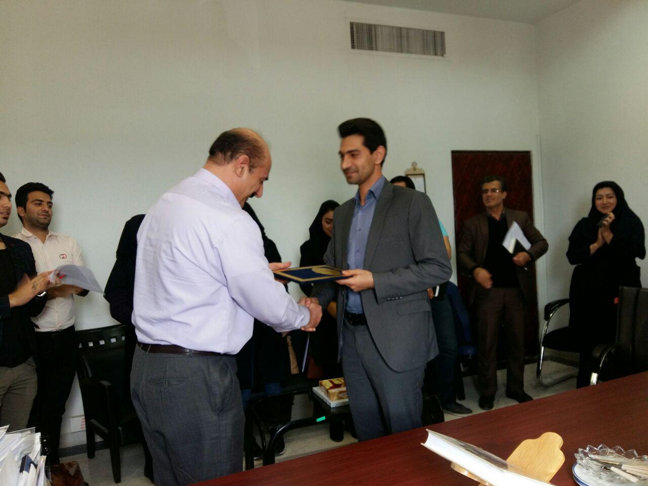 برگزاری نشست تکامل و تعامل انجمنهای دانشجوئی دانشگاه پیام نور شهریار با رئیس دانشگاه