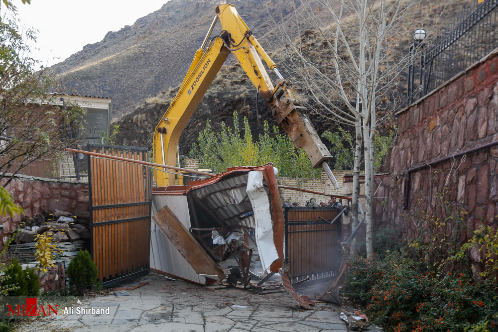تخریب تالار بزرگ غیرمجاز در شهریار