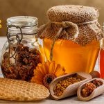 ساده ترین راه تشخیص عسل طبیعی از تقلبی