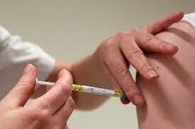 واکسیناسیون درب منزل ویژه افراد ناتوان با شماره ۱۳۷